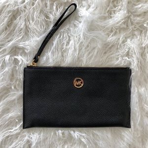 michael kors clutch